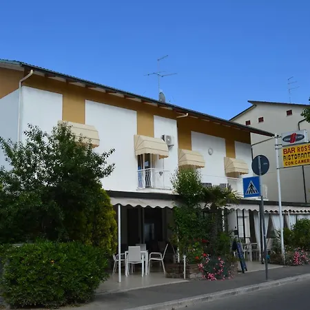Rossi Hotel *