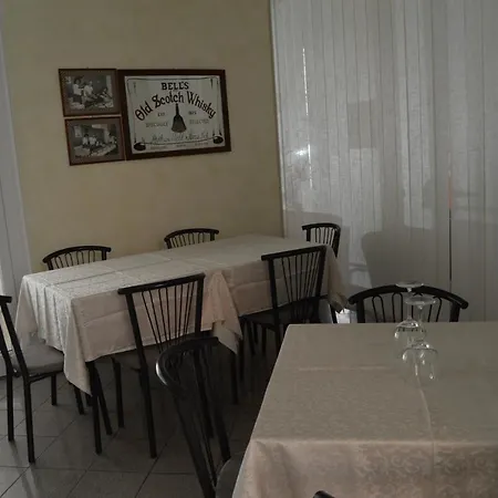 Hotel Rossi *